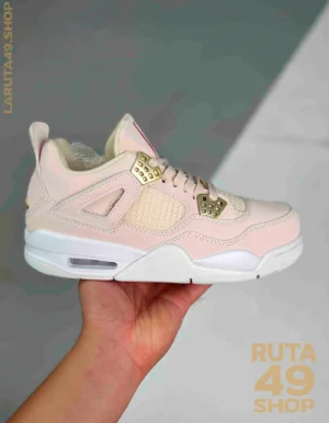 Air Jordan 4 Retro