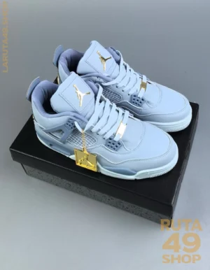 Air Jordan 4 Retro