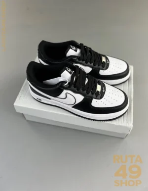Nike Air Force 1 Low