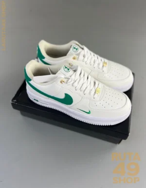 Nike Air Force 1 Low