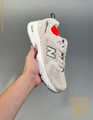 New Balance MR530