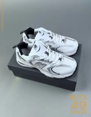 New Balance MR530