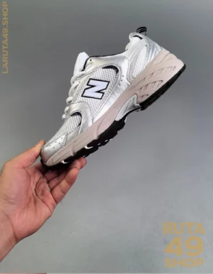 New Balance 530